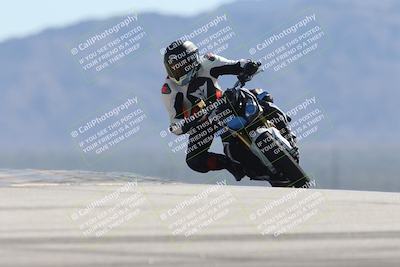 media/Oct-13-2025-Moto Forza (Mon) [[a66d839500]]/4-C Group/Session 4 (Turn 9)/